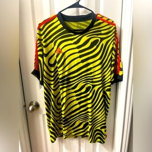 vintage adidas yellow and black tee with embroidered logo